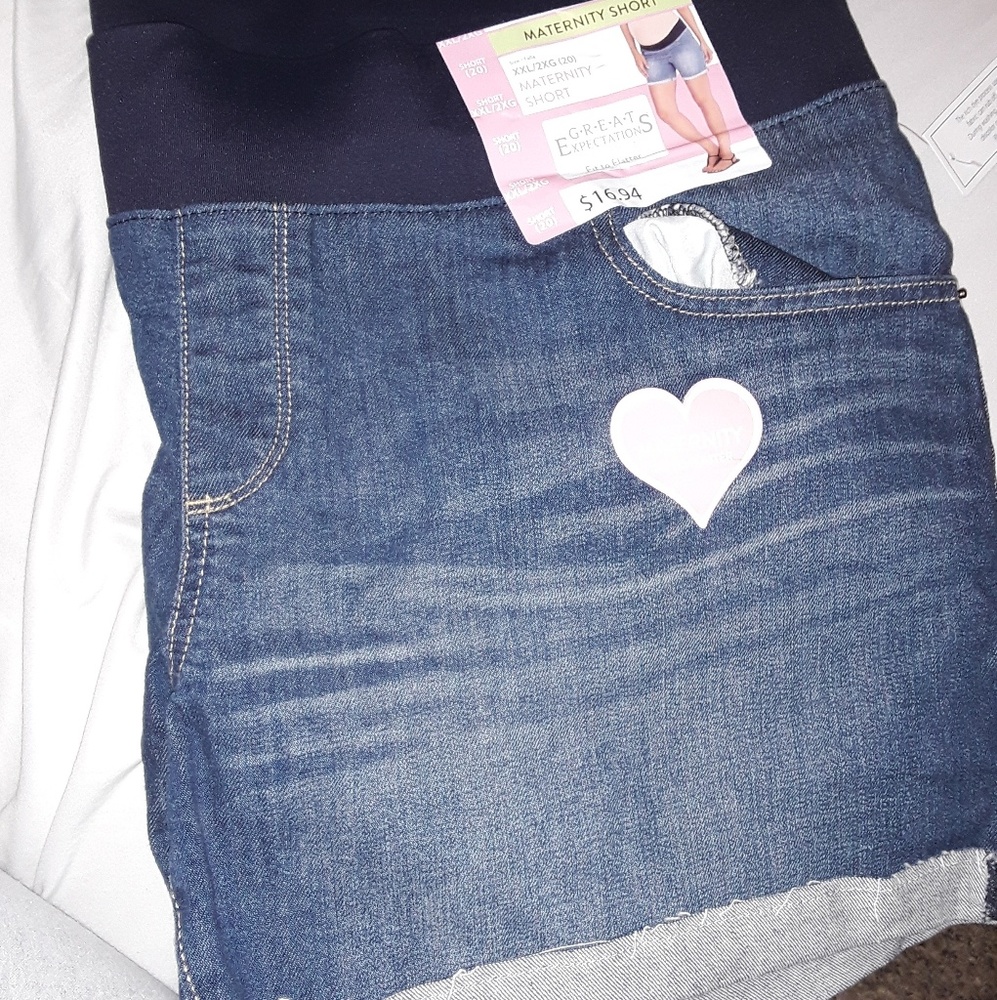 Maternity  xxl shorts NEW